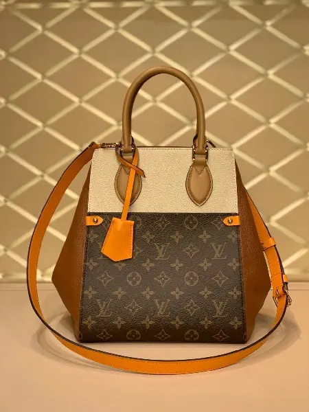 Replica Louis Vuitton new FOLD TOTE medium size Handbags M45376