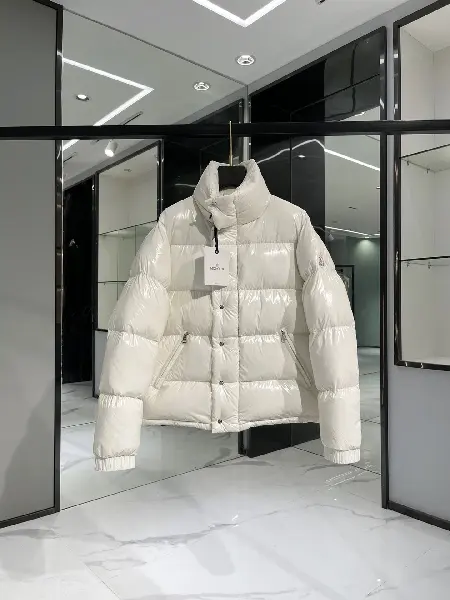 Replica Moncler 2022 new women's down jacket