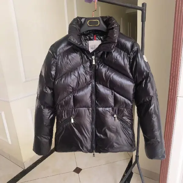 Replica Moncler 2022 new women's down jacket DJ1021034