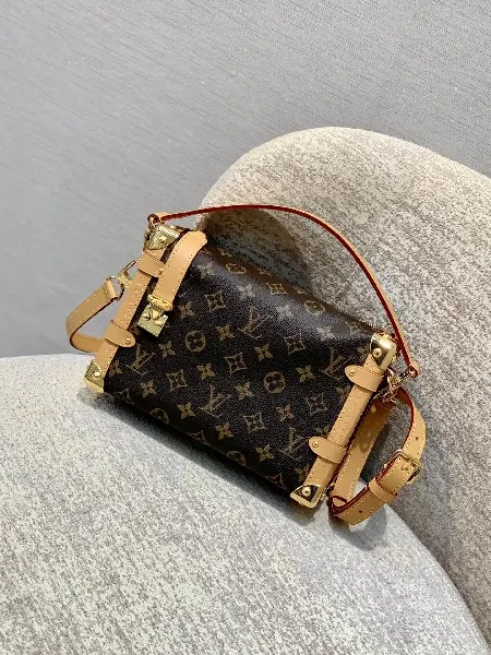 Replica Louis Vuitton 2022 new fashion Handbags M46358