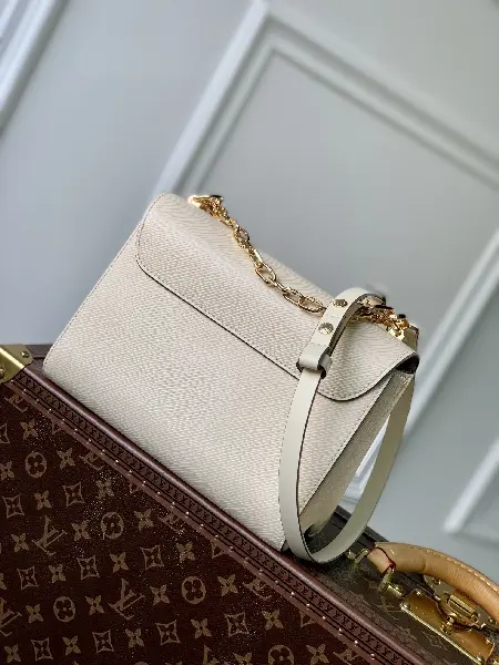 Replica Louis Vuitton 2022 new sling bag